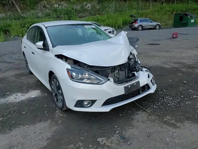 2018 Nissan Sentra Sr - zdjęcie 13