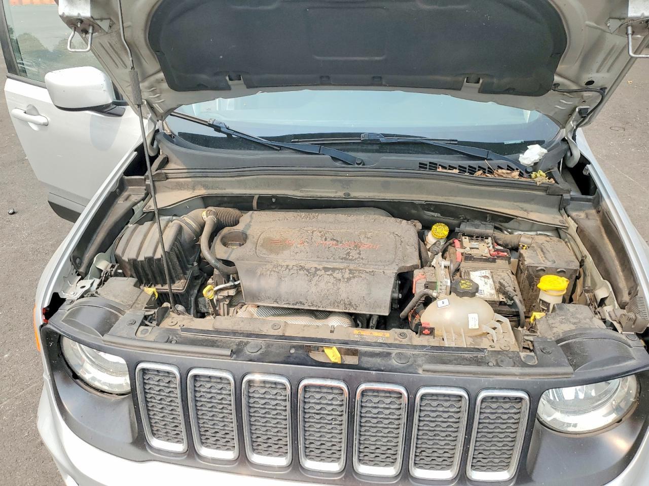 2019 Jeep Renegade Latitude - zdjęcie 11