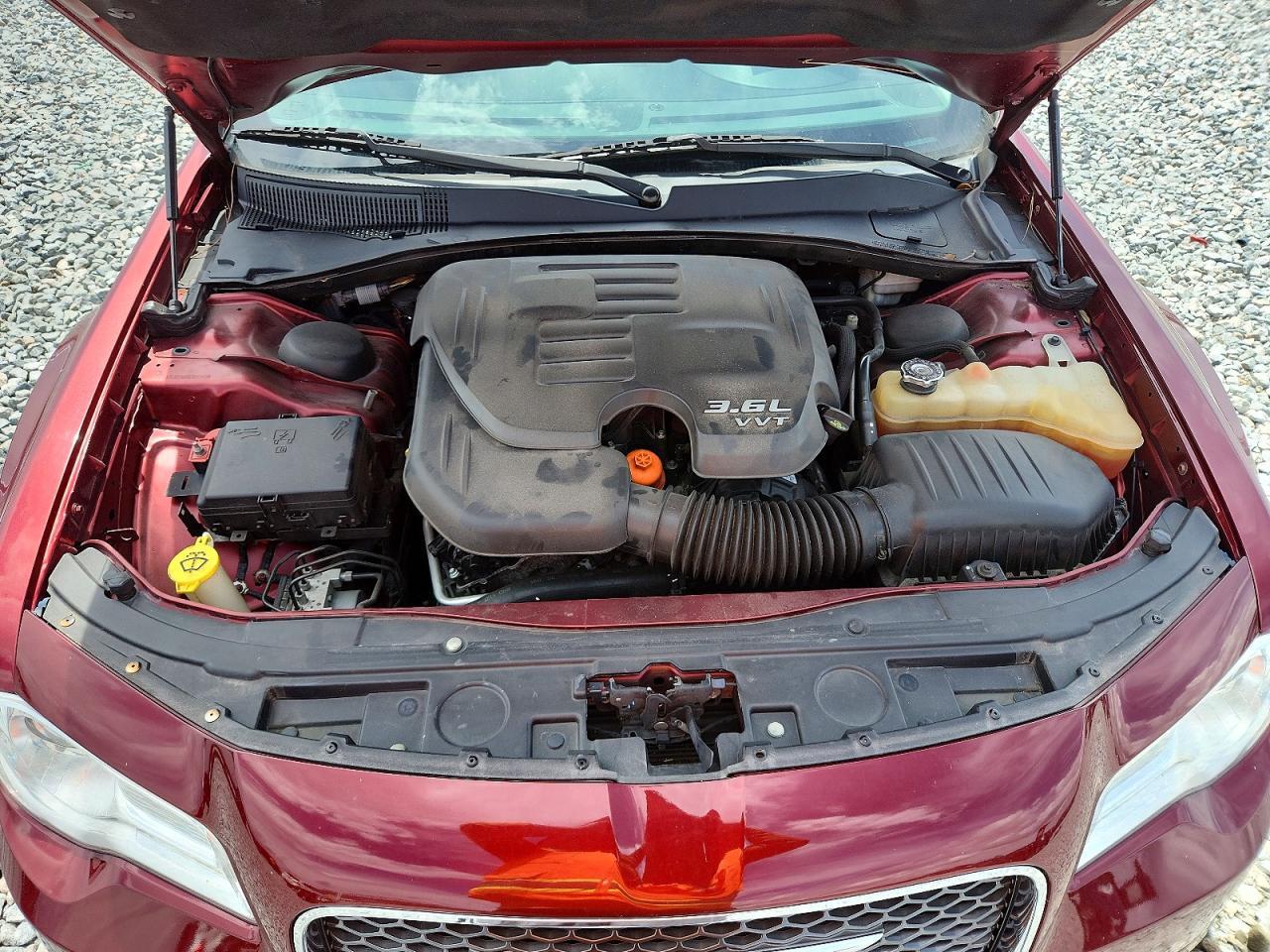2015 Chrysler 300C - zdjęcie 11