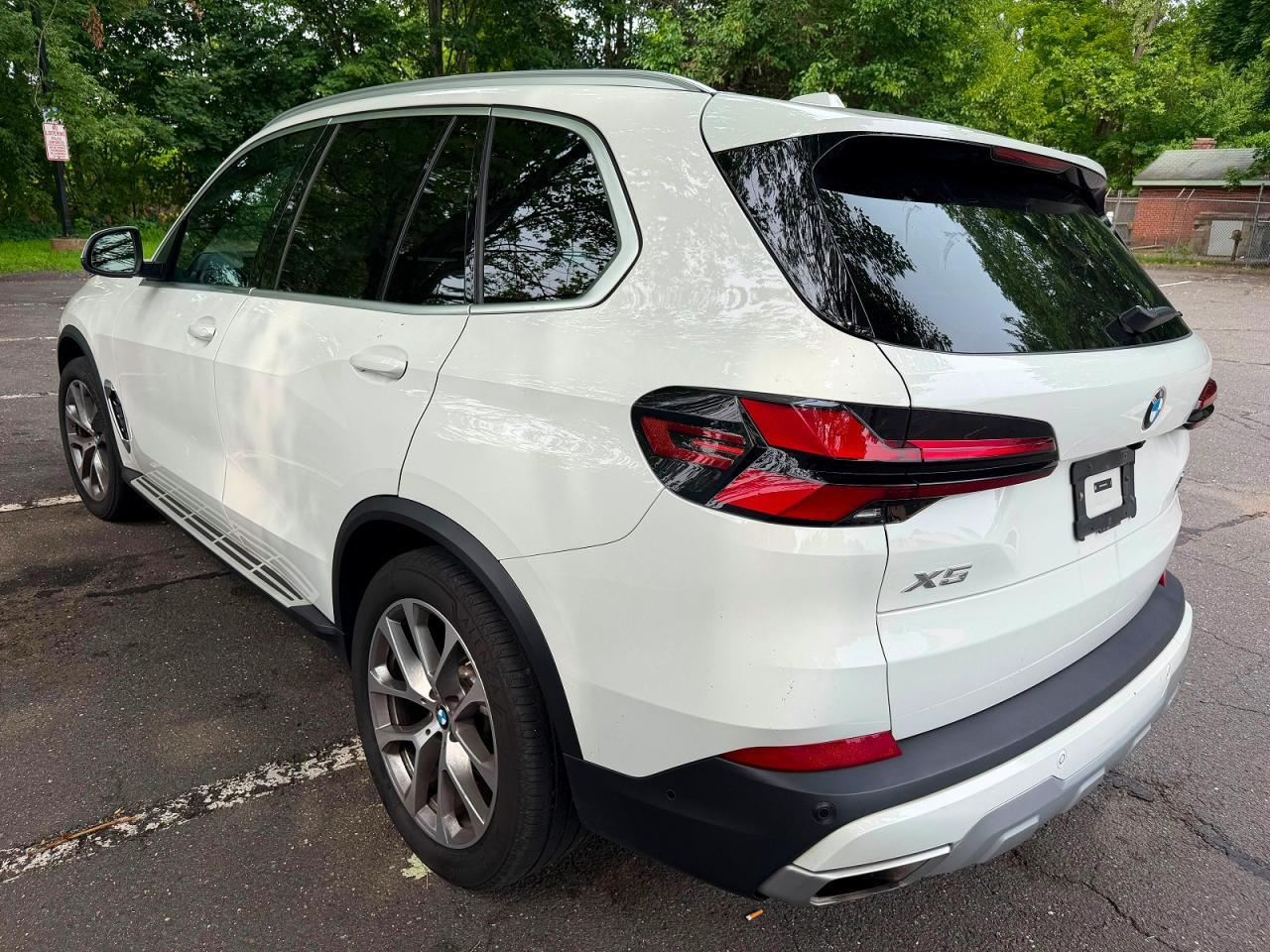2026 BMW X5 xDrive40I - zdjęcie 2