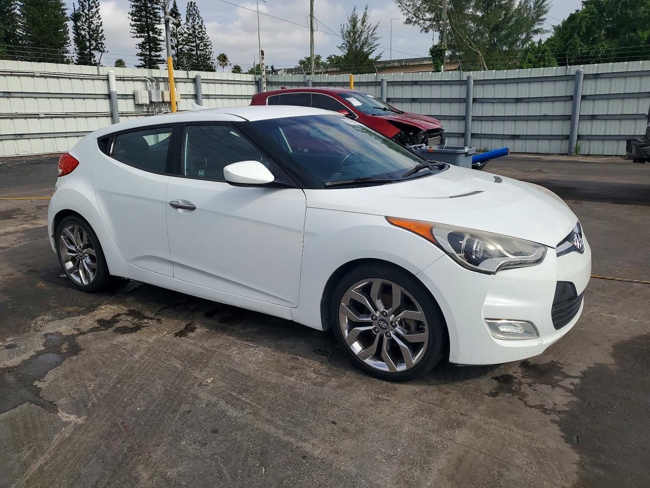 2015 Hyundai Veloster Re:flex - zdjęcie 4
