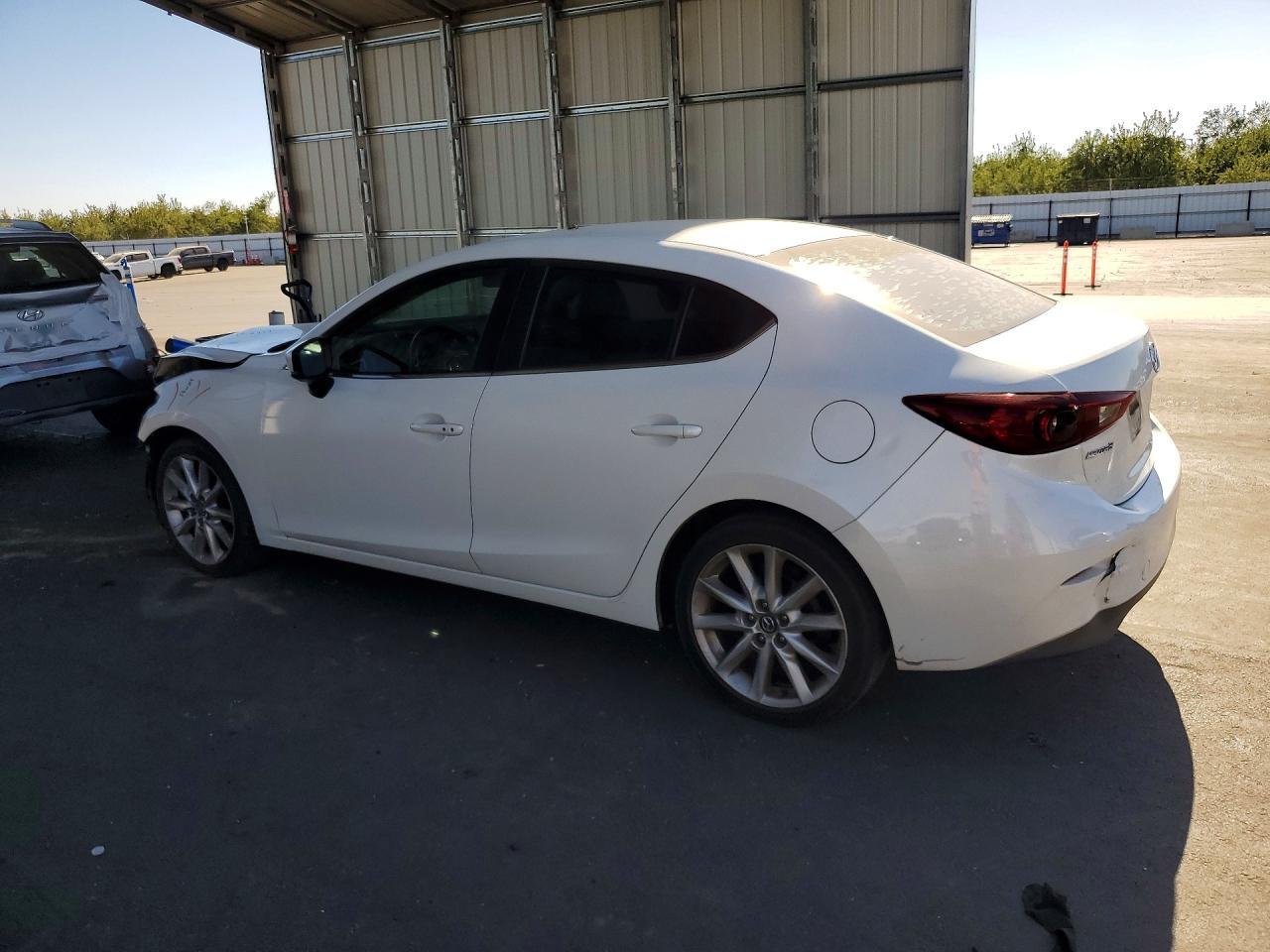 2017 Mazda 3 Touring - zdjęcie 2