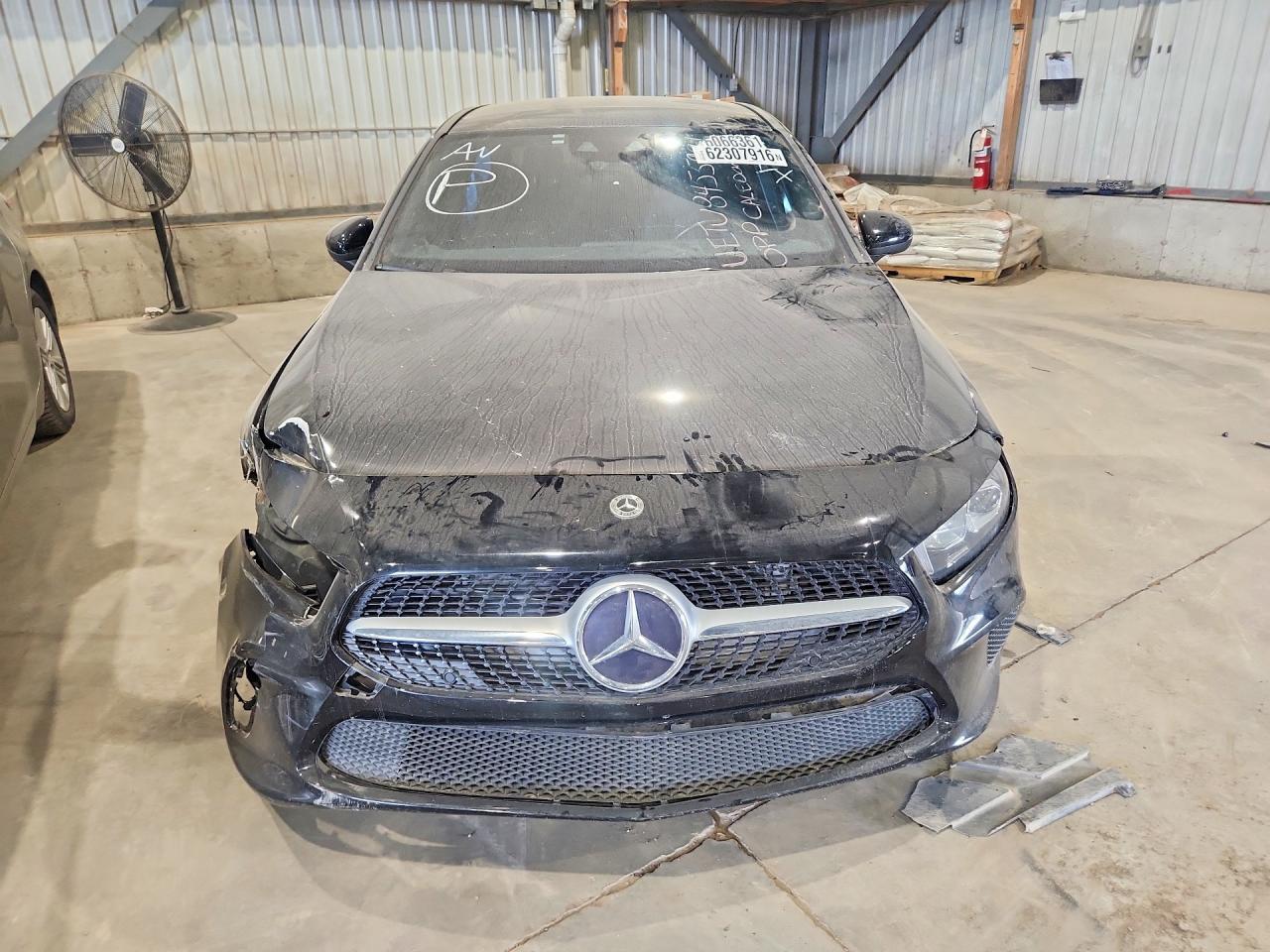 2021 Mercedes-Benz A 220 4Matic - zdjęcie 5