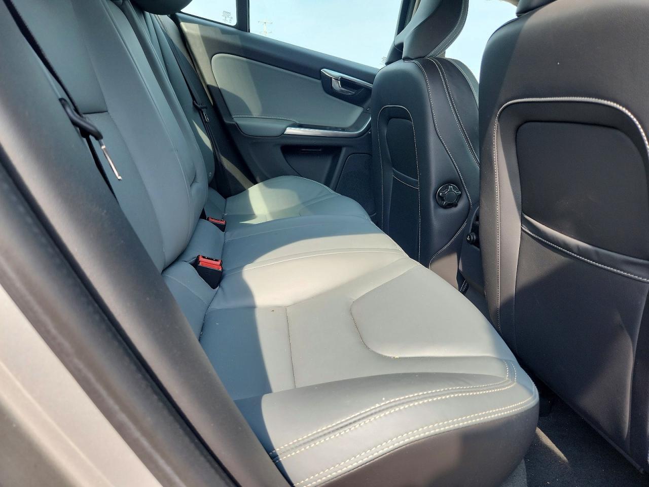 2014 Volvo S60 T6 - zdjęcie 10