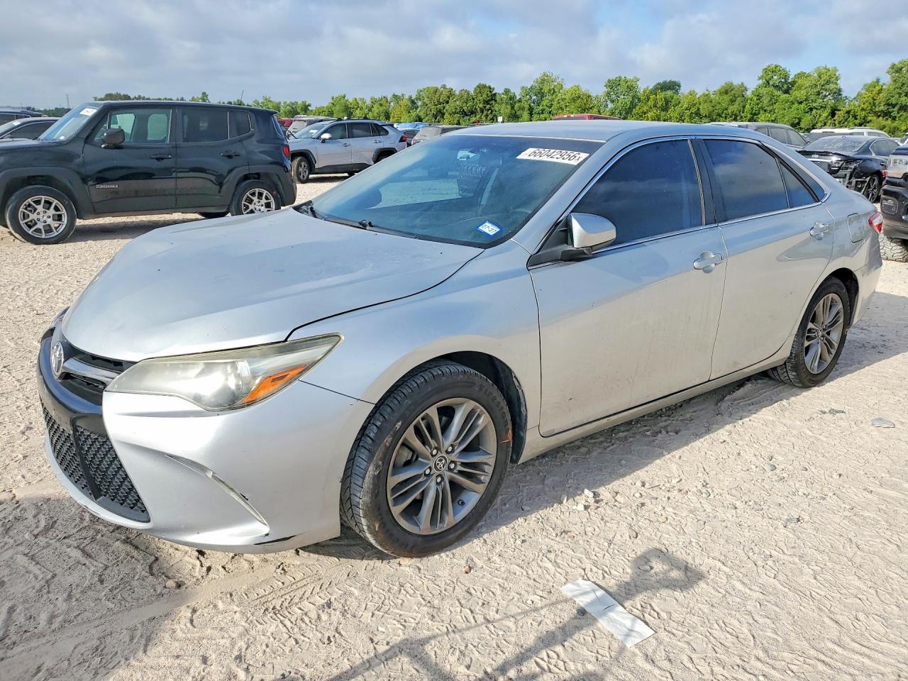 2015 Toyota Camry Se - zdjęcie główne