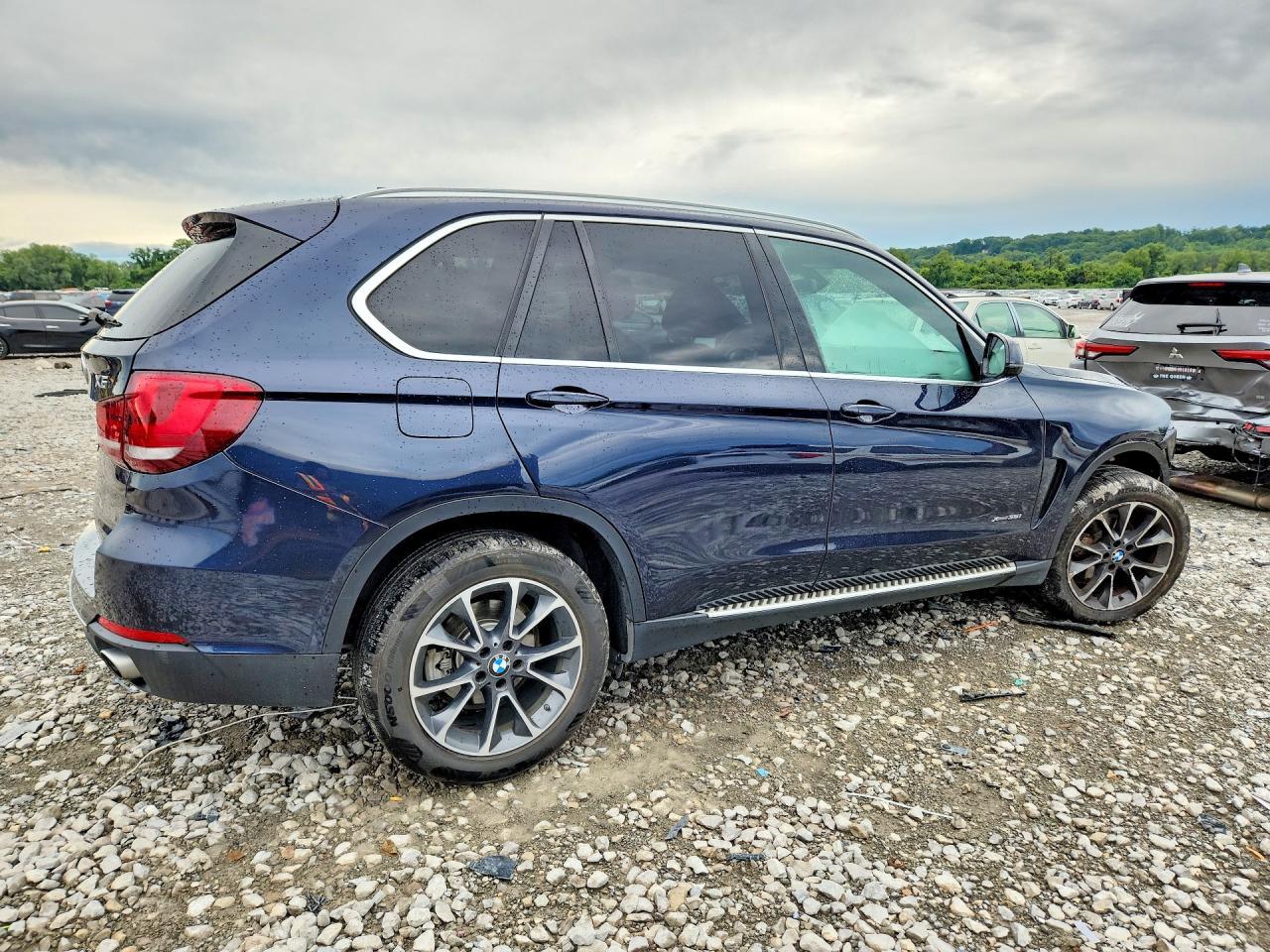 2017 BMW X5 xDrive35I - zdjęcie 3