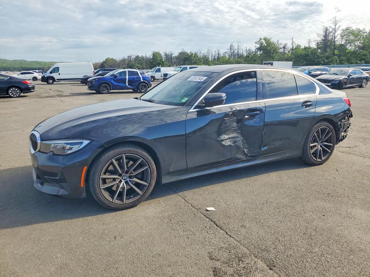 2019 BMW 330I - zdjęcie główne