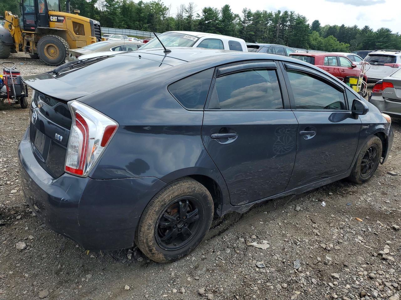 2015 Toyota Prius Two - zdjęcie 3