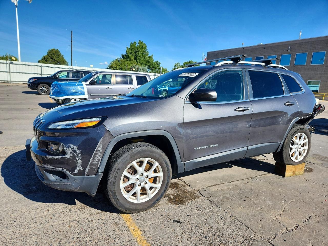 2017 Jeep Cherokee Latitude - zdjęcie główne