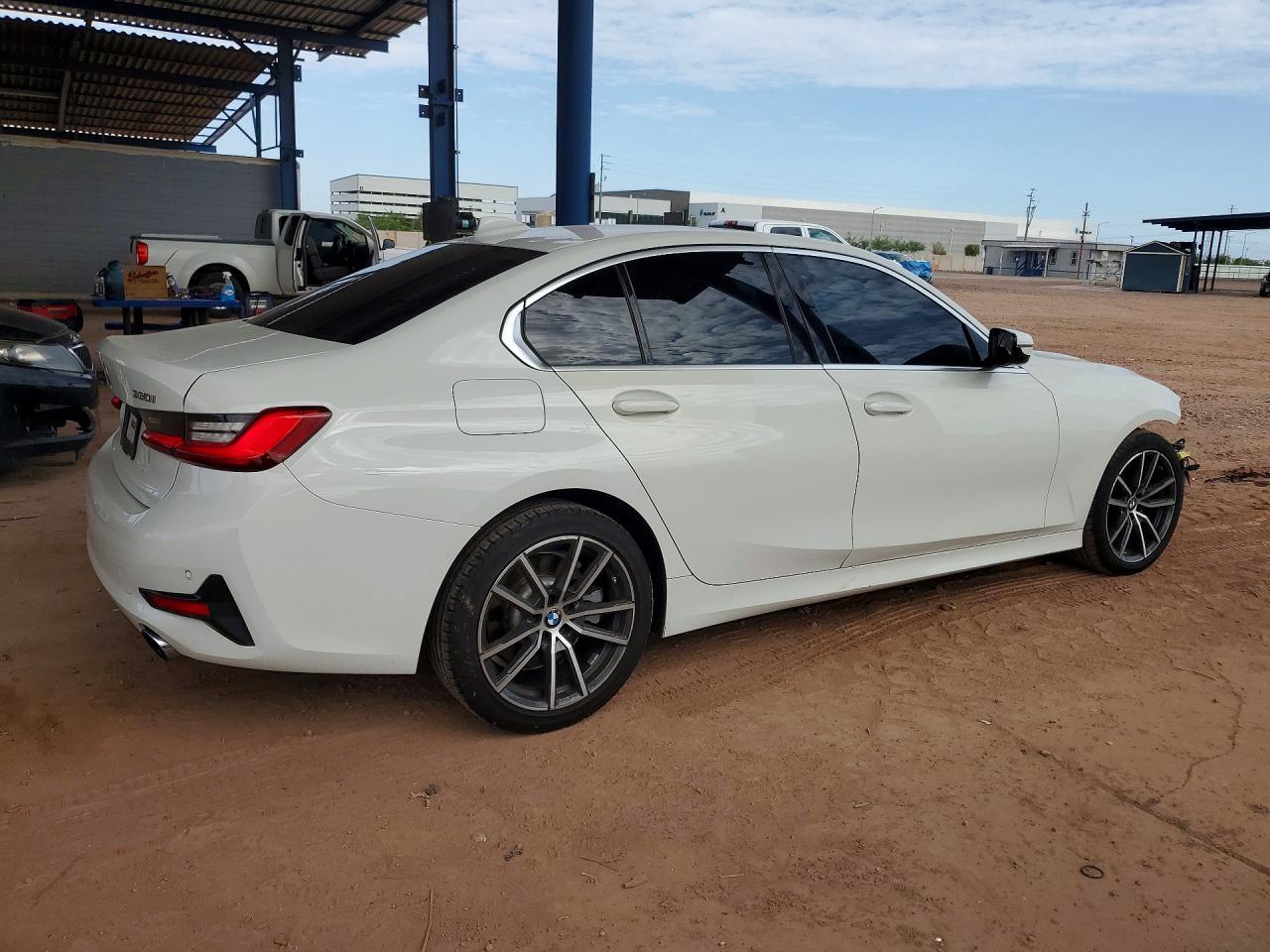 2020 BMW 330I - zdjęcie 3