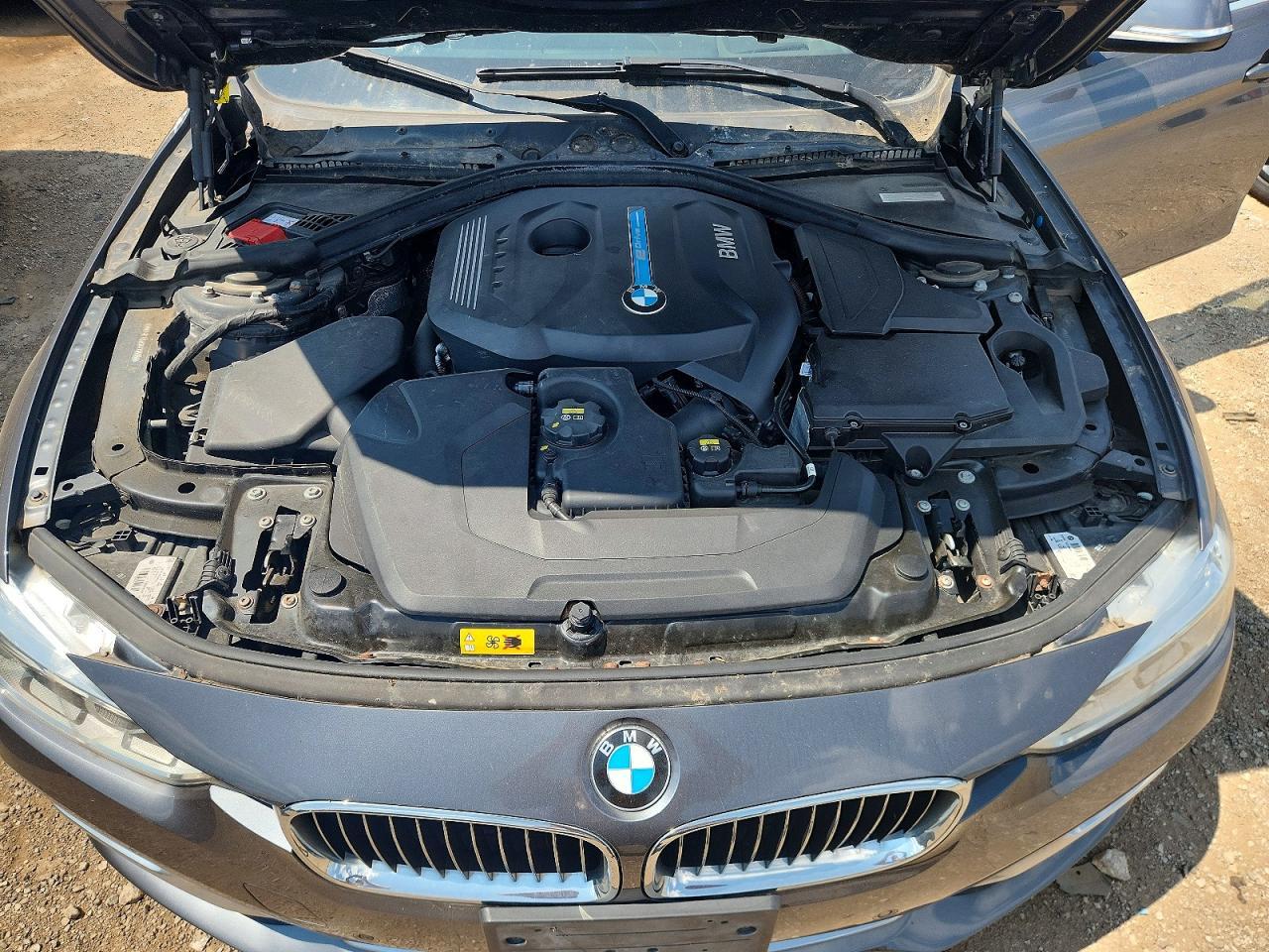 2016 BMW 330E - zdjęcie 11