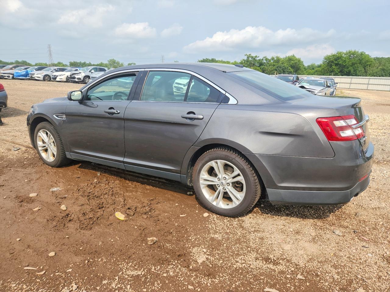 2015 Ford Taurus Sel - zdjęcie 2