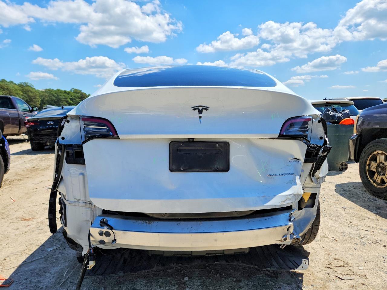 2023 Tesla Model Y - zdjęcie 6