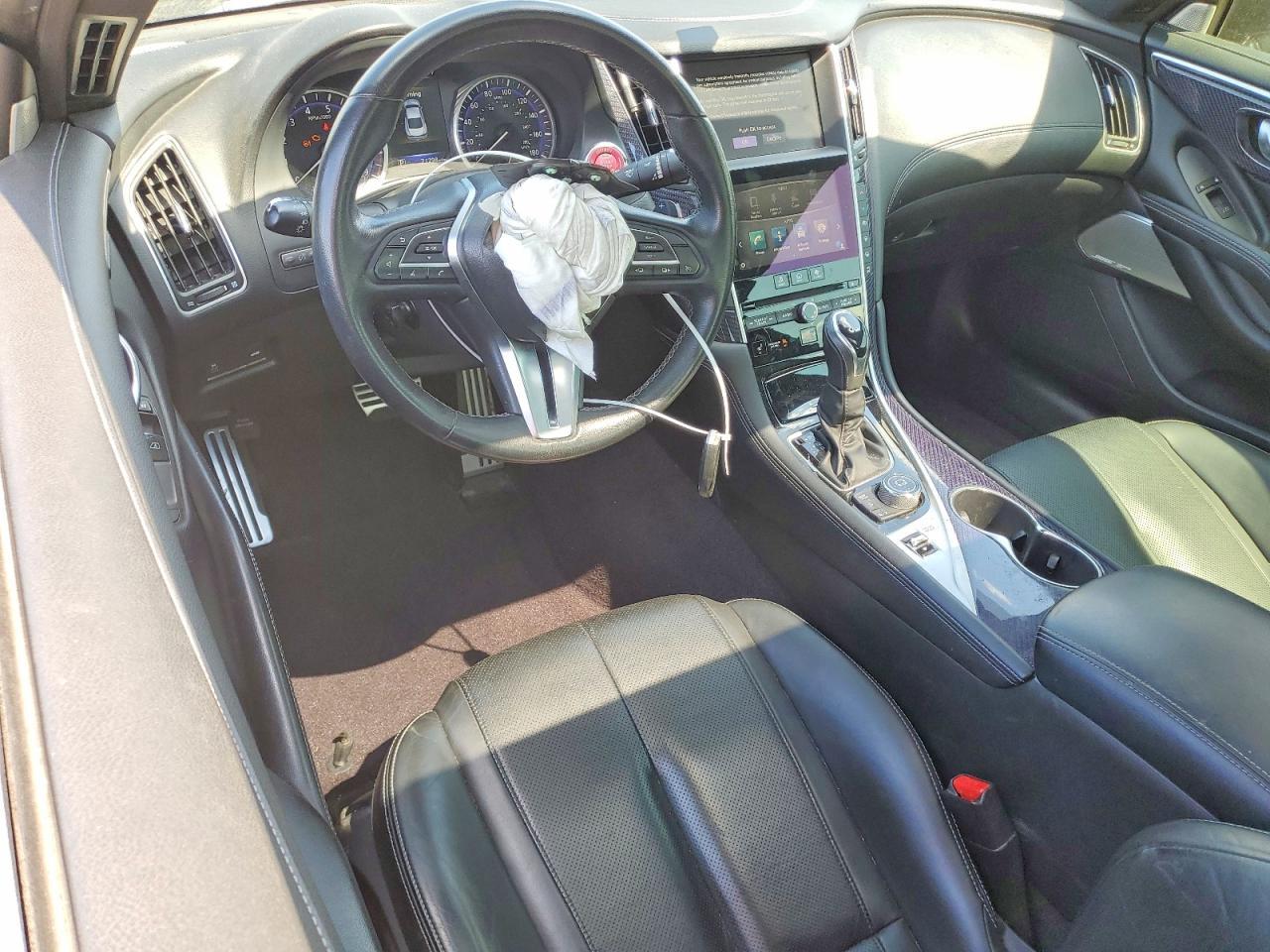 2017 Infiniti Q60 Red Sport 400 - zdjęcie 8