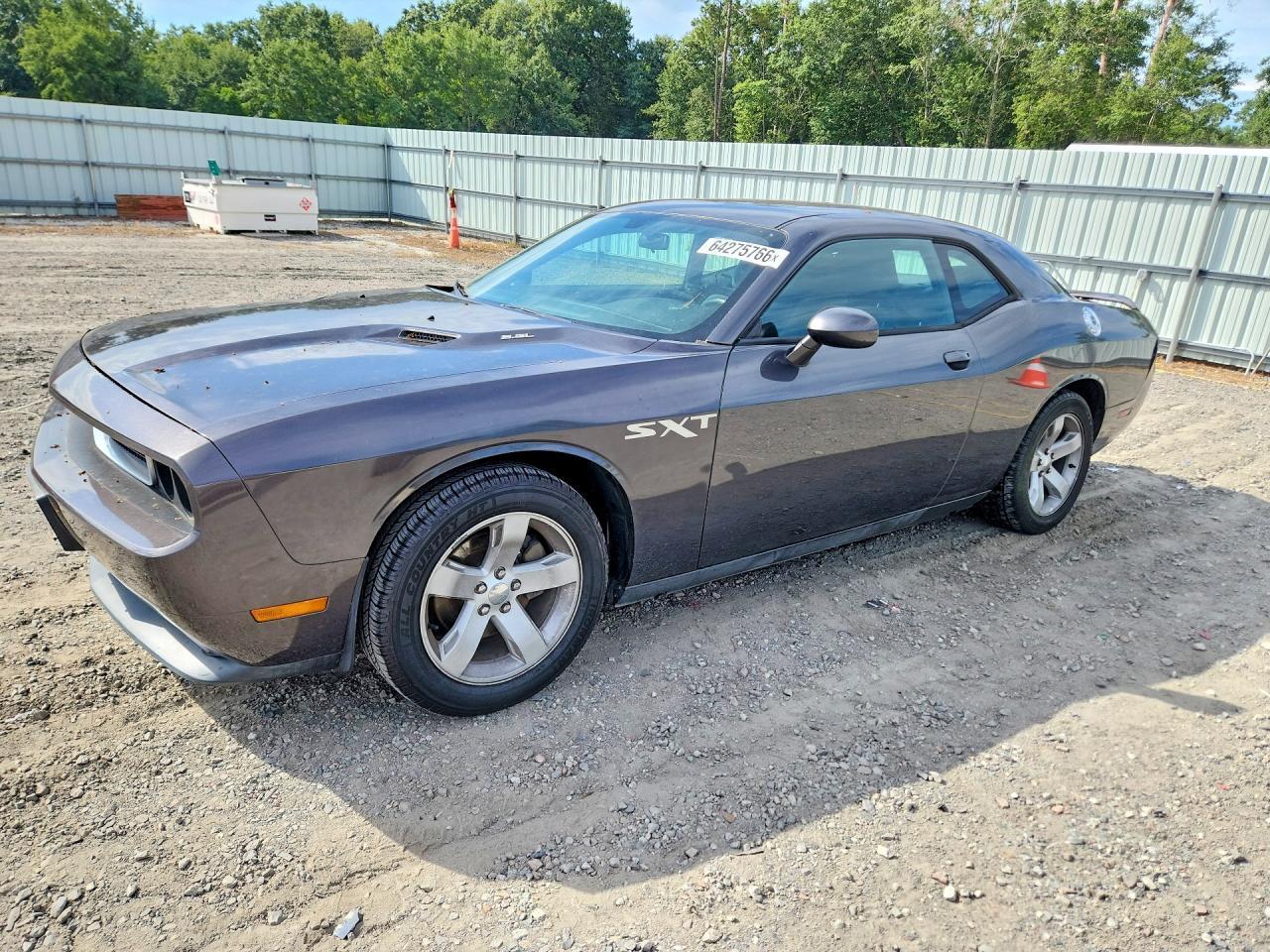2013 Dodge Challenger Sxt - zdjęcie główne