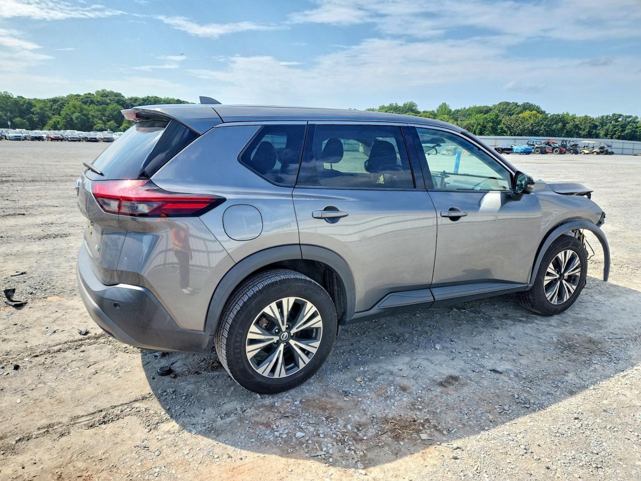 2021 Nissan Rogue Sv - zdjęcie 3