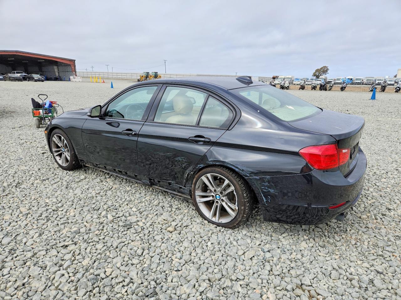 2015 BMW 328 D - zdjęcie 2