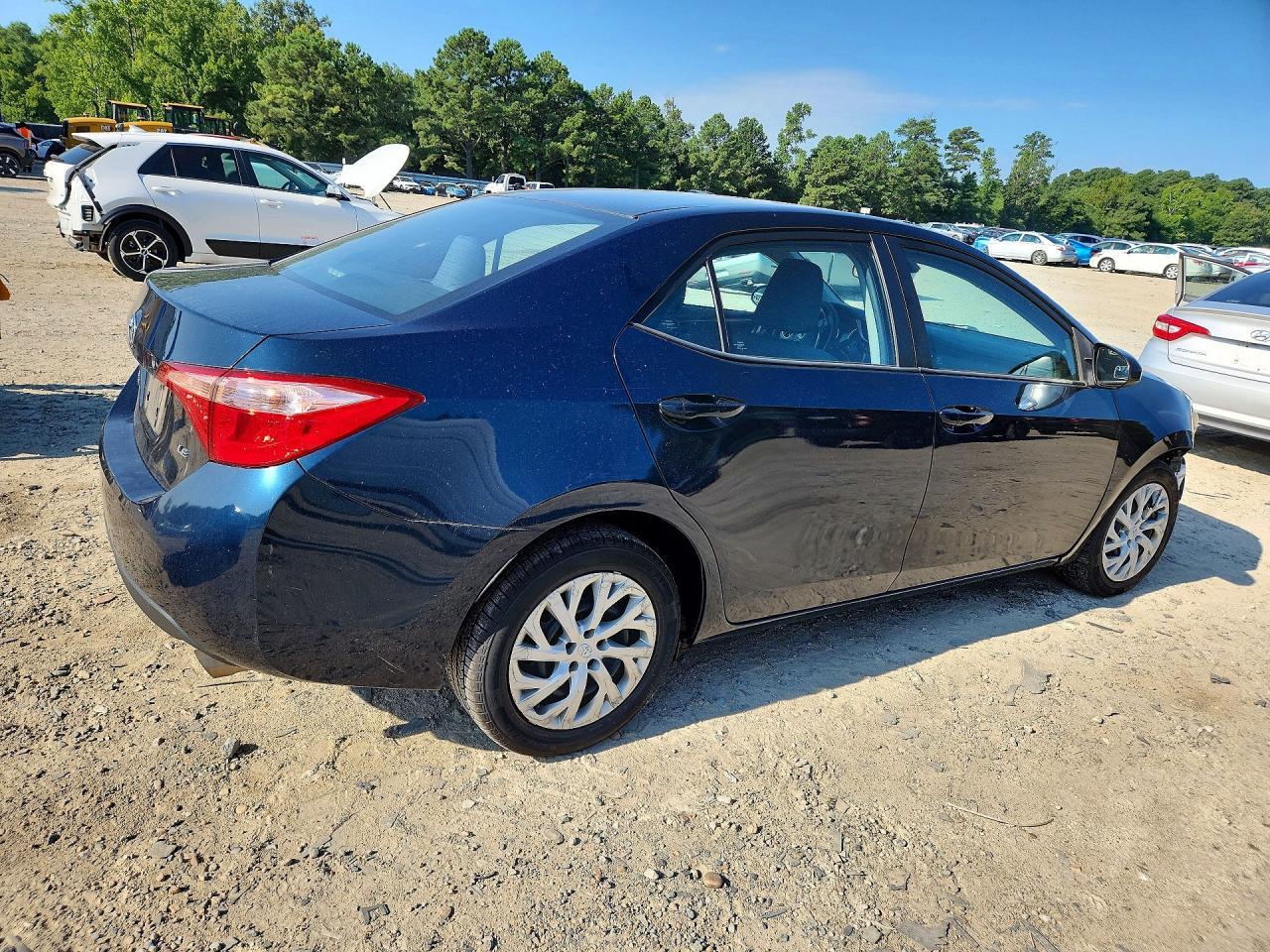 2018 Toyota Corolla Le - zdjęcie 3