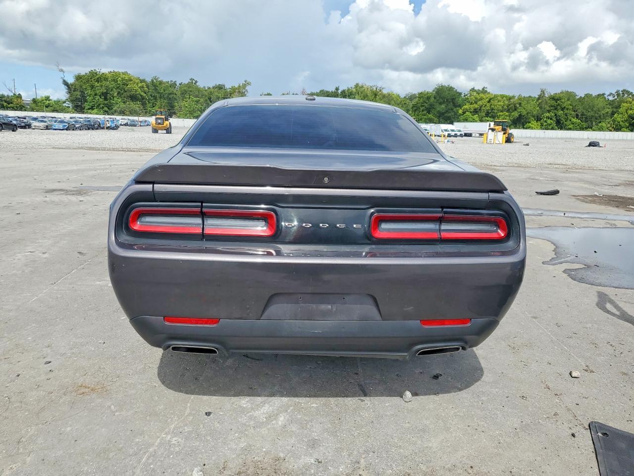 2021 Dodge Challenger Sxt - zdjęcie 6