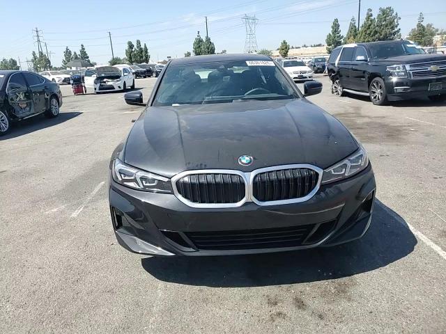 2026 BMW 330Xi - zdjęcie 14