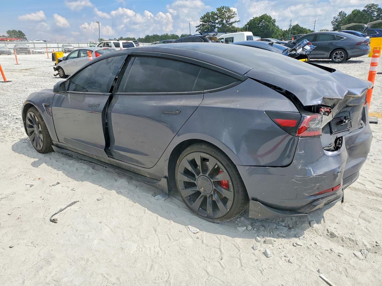 2023 Tesla Model 3 - zdjęcie 3