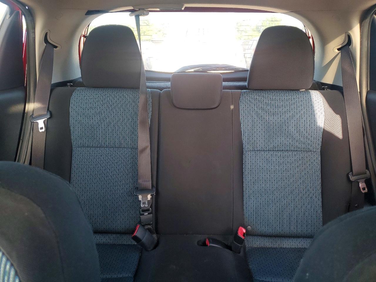 2013 Toyota Yaris 5-Door Se - zdjęcie 10