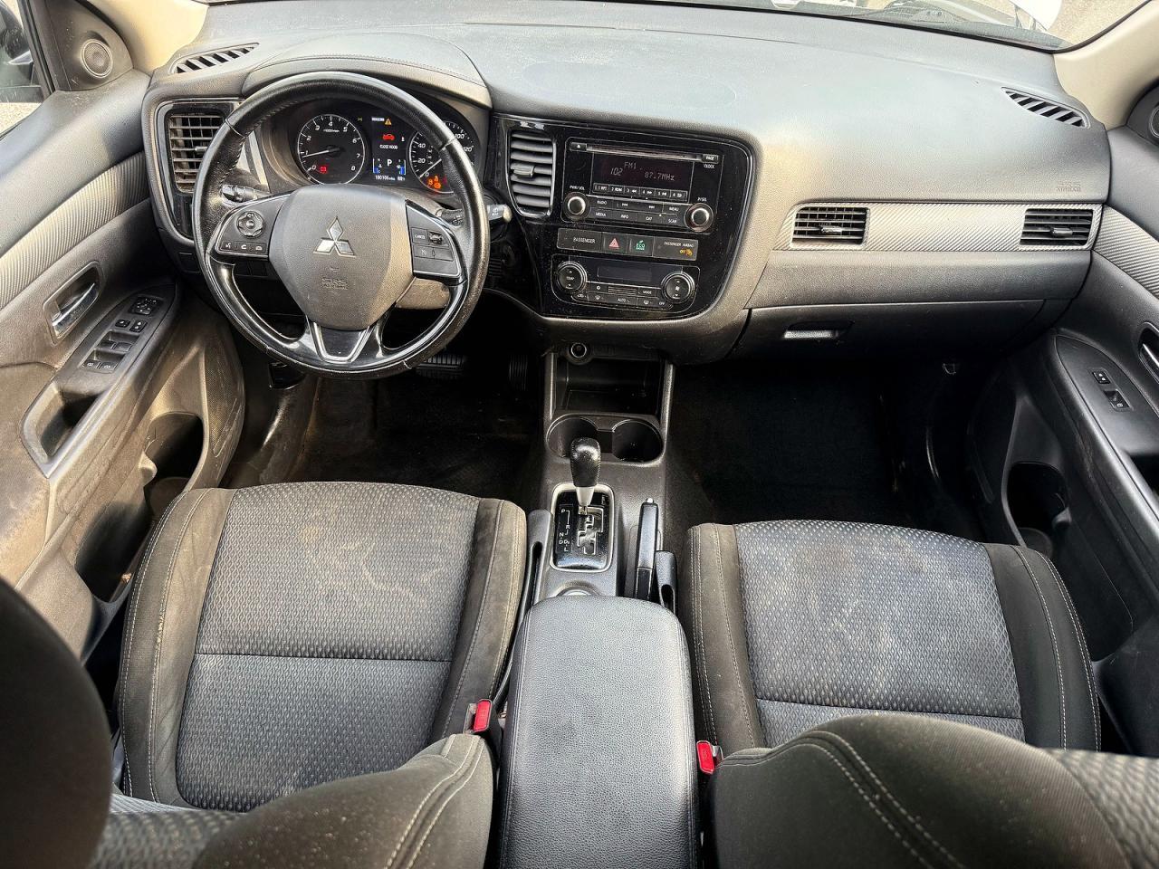 2016 Mitsubishi Outlander Se - zdjęcie 9