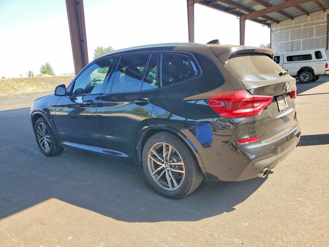 2018 BMW X3 xDrive30I - zdjęcie 2