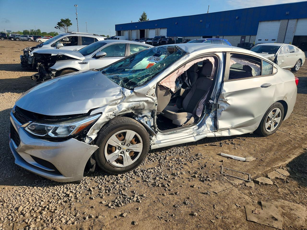 2017 Chevrolet Cruze Ls - zdjęcie główne