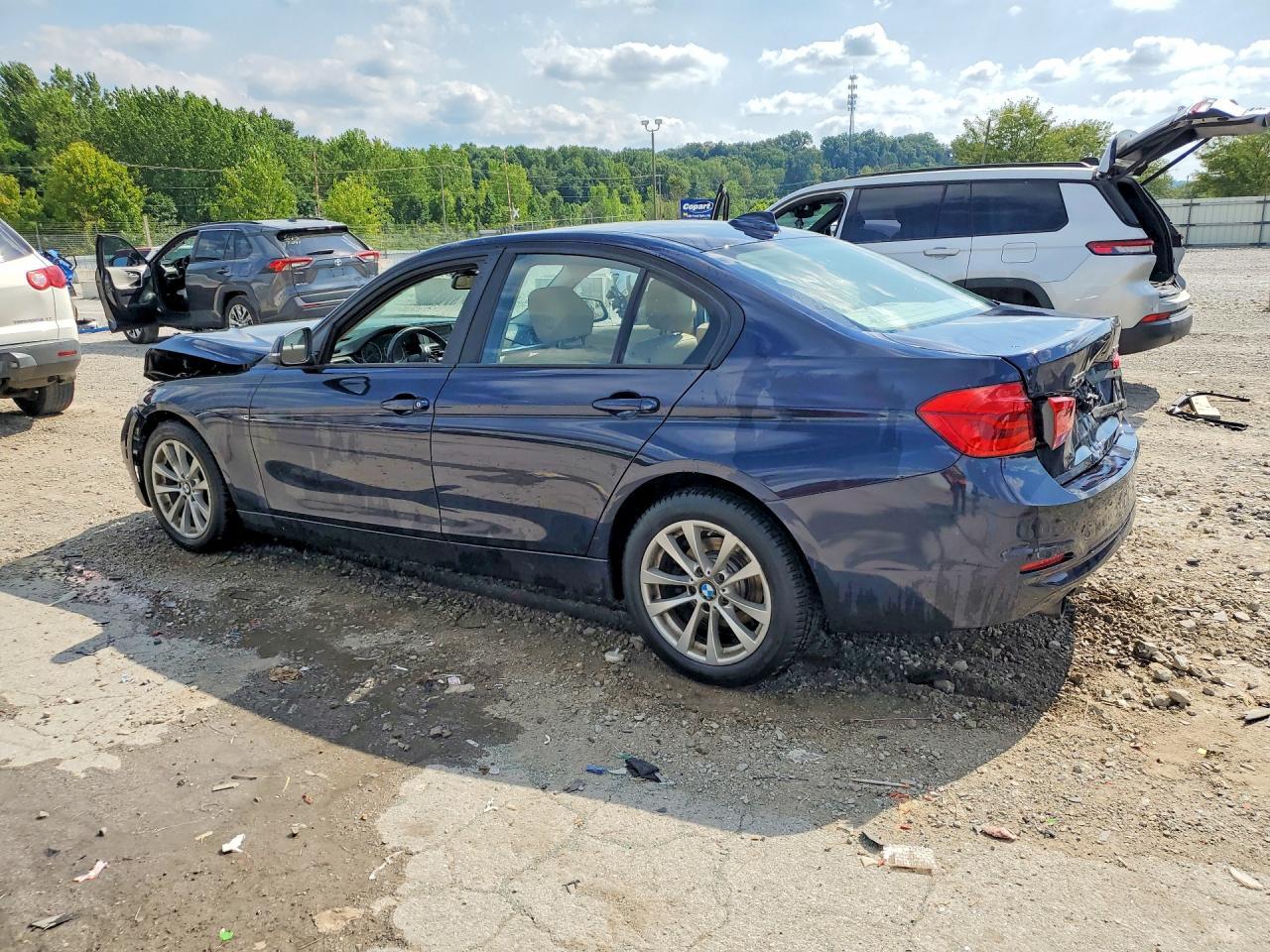 2016 BMW 320 Xi - zdjęcie 2