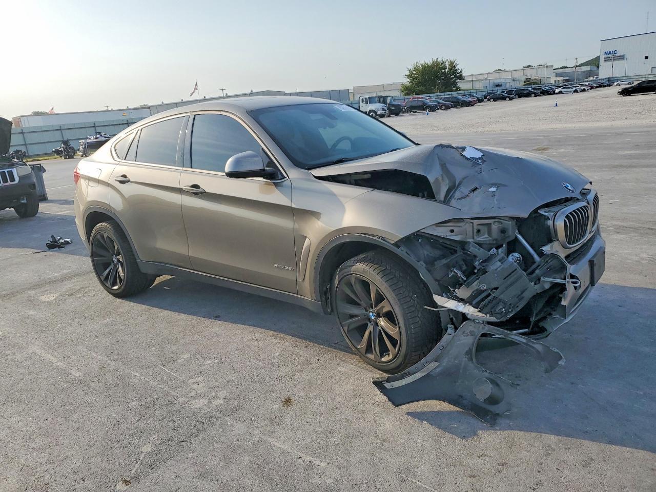 2017 BMW X6 xDrive35I - zdjęcie 4