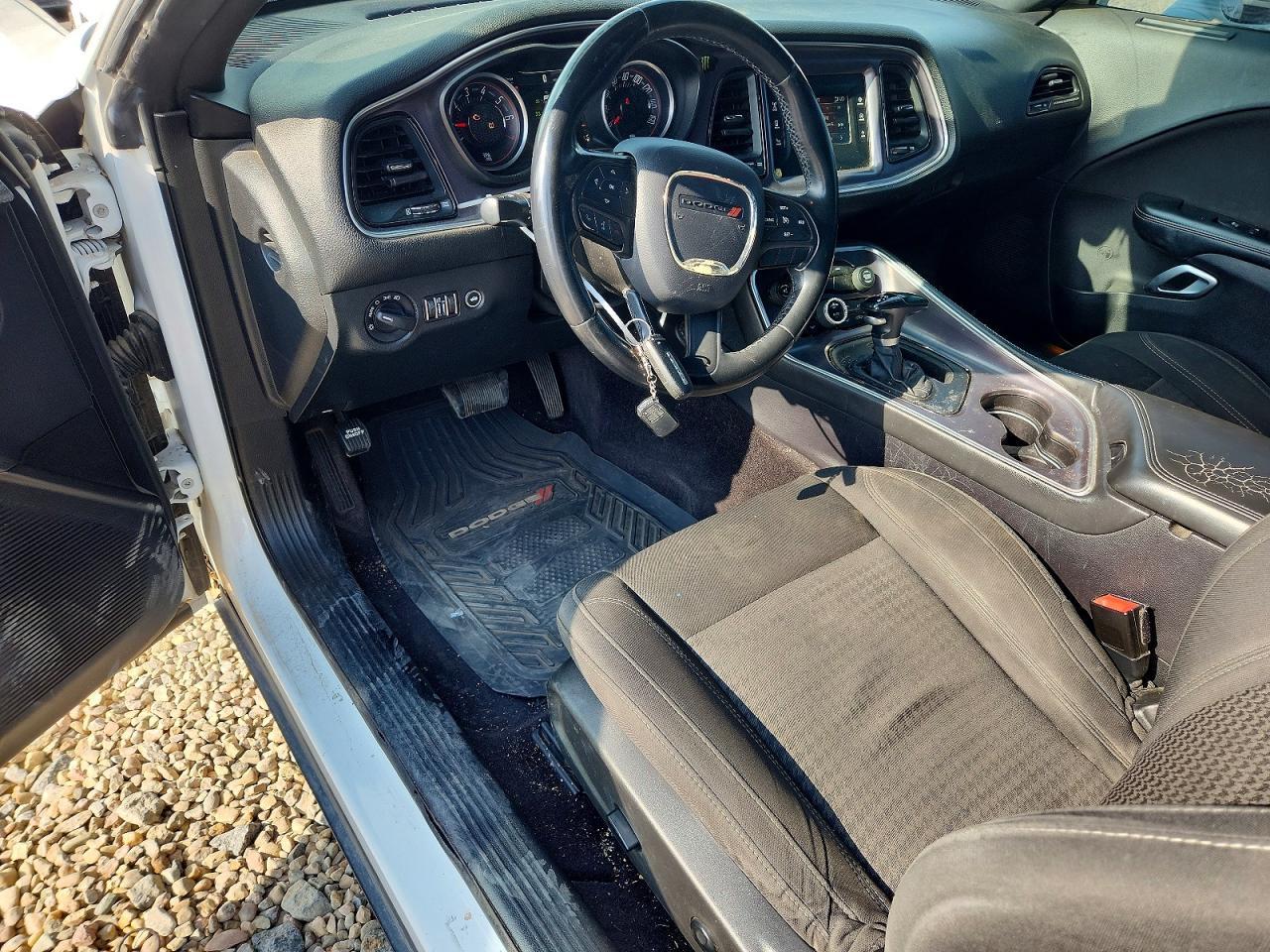 2016 Dodge Challenger Sxt - zdjęcie 8