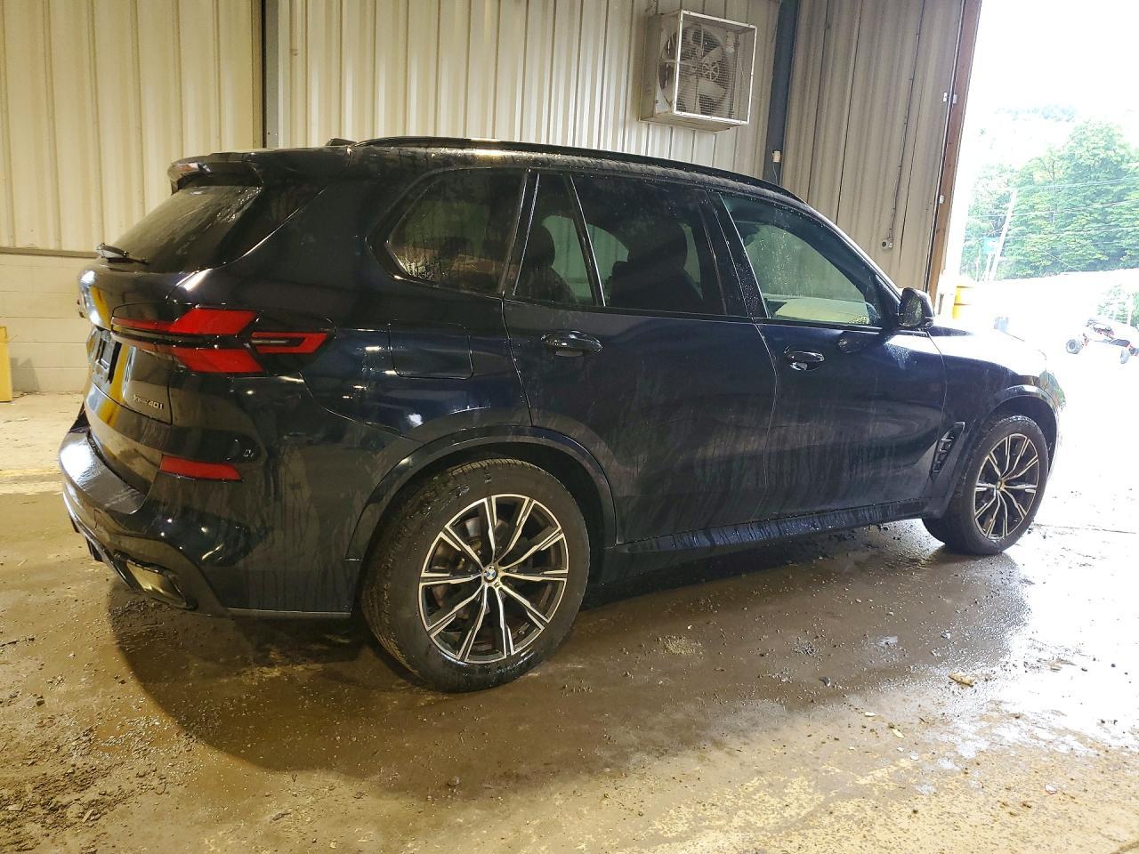 2024 BMW X5 xDrive40I - zdjęcie 3