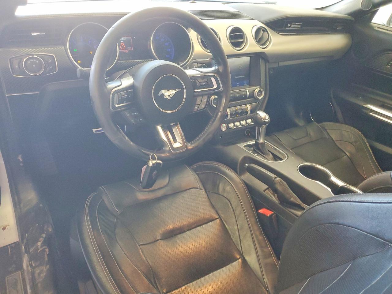 2020 Ford Mustang Gt - zdjęcie 8