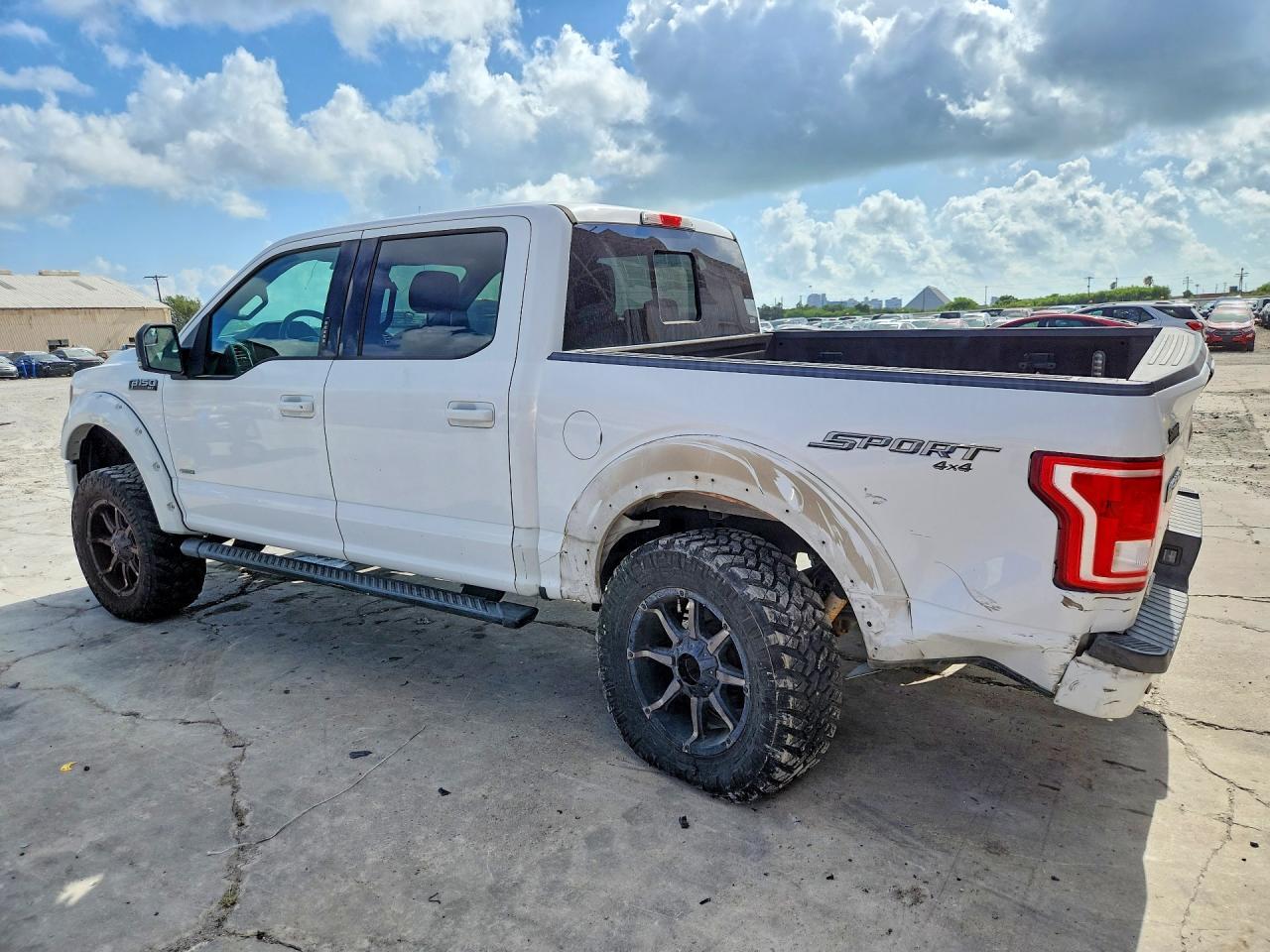 2016 Ford F150 Supercrew - zdjęcie 2