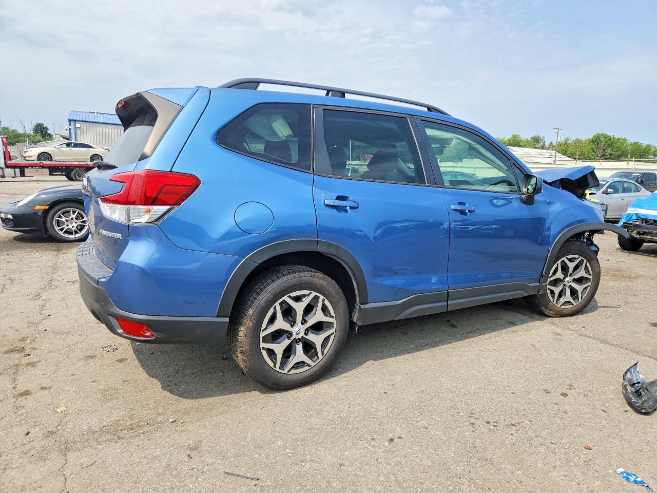 2020 Subaru Forester Premium - zdjęcie 3