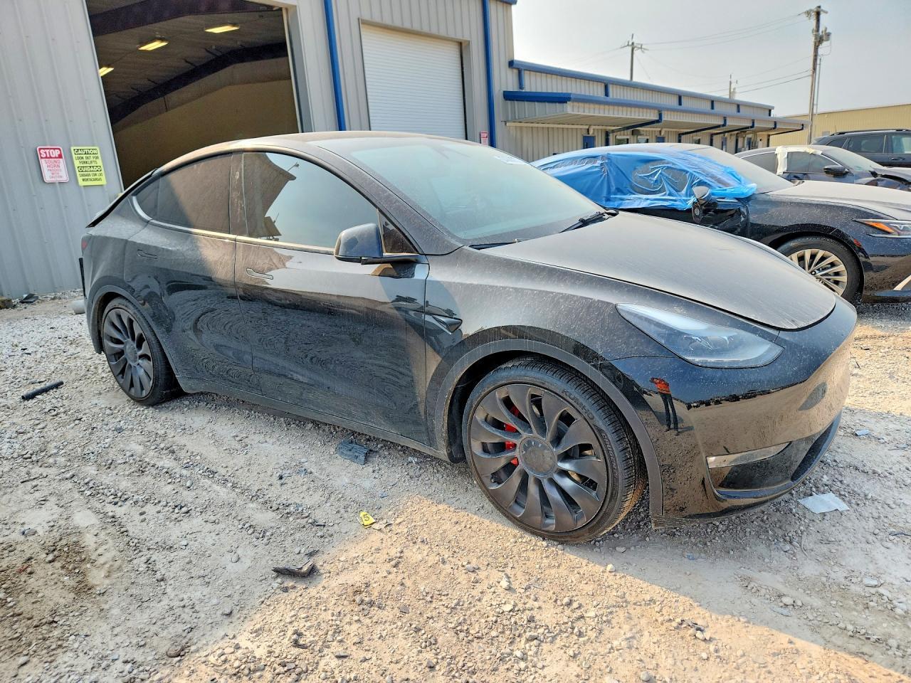 2023 Tesla Model Y - zdjęcie 4