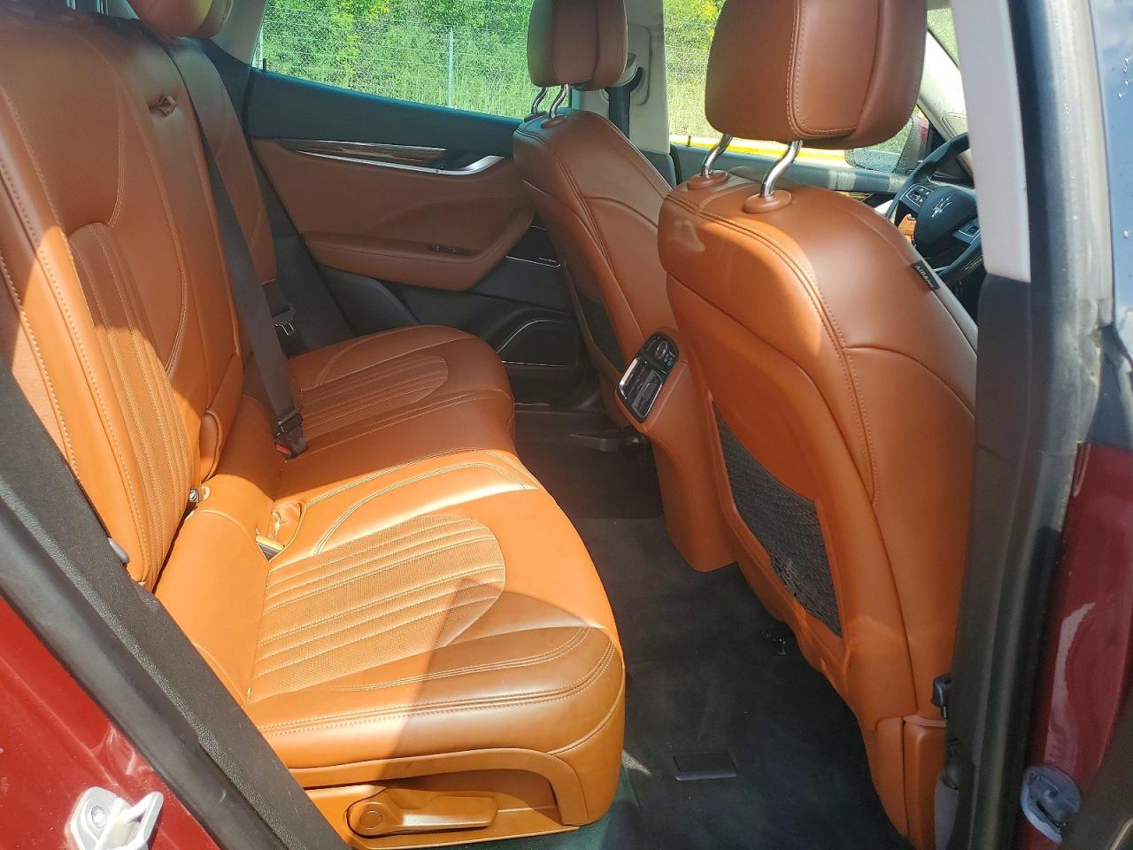 2017 Maserati Levante Luxury - zdjęcie 11