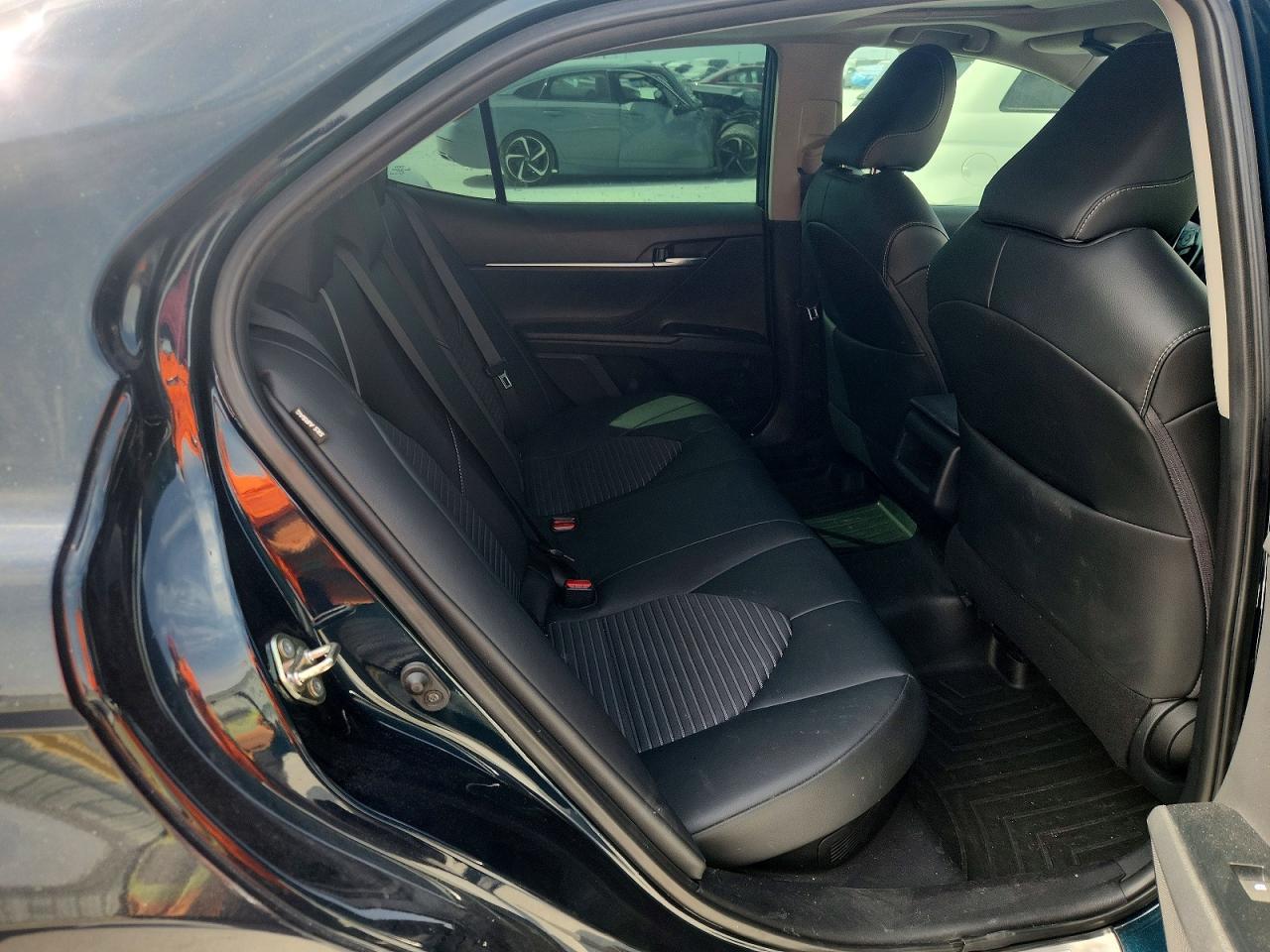 2019 Toyota Camry Hybrid Se - zdjęcie 10