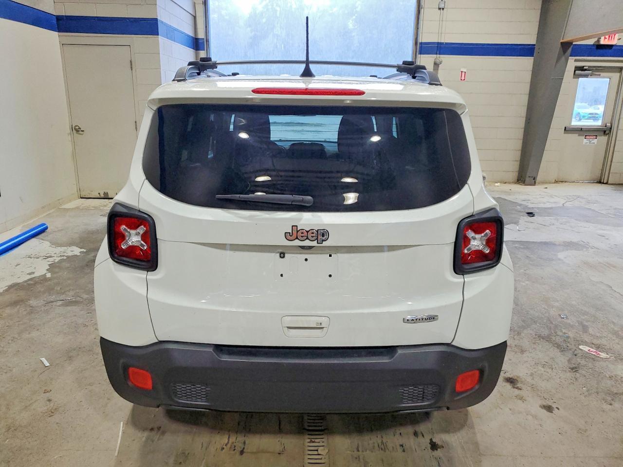 2018 Jeep Renegade Latitude - zdjęcie 6
