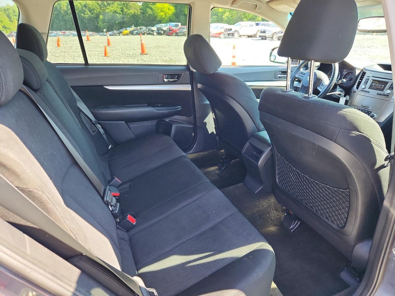 2014 Subaru Outback 2.5I Premium - zdjęcie 10