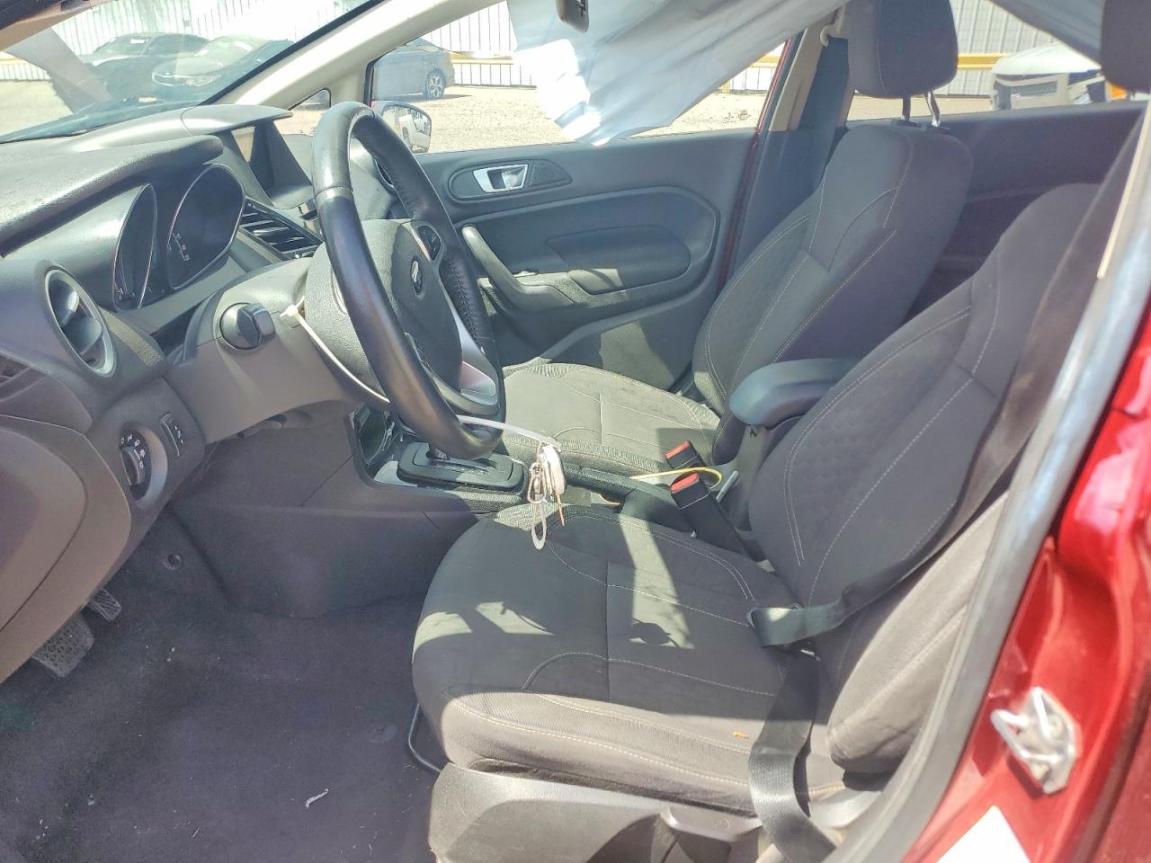 2016 Ford Fiesta S - zdjęcie 7