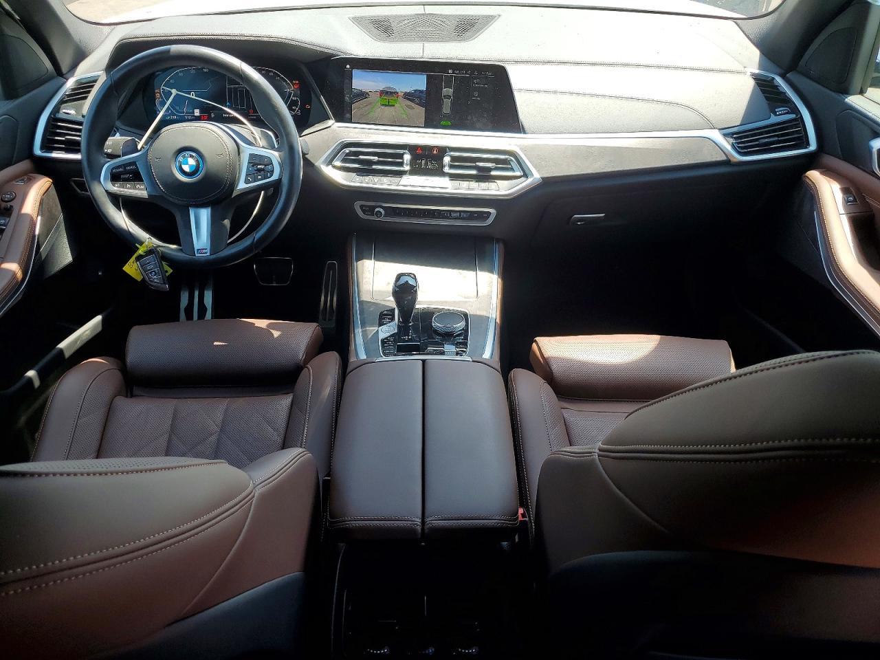 2023 BMW X5 xDrive45E - zdjęcie 8