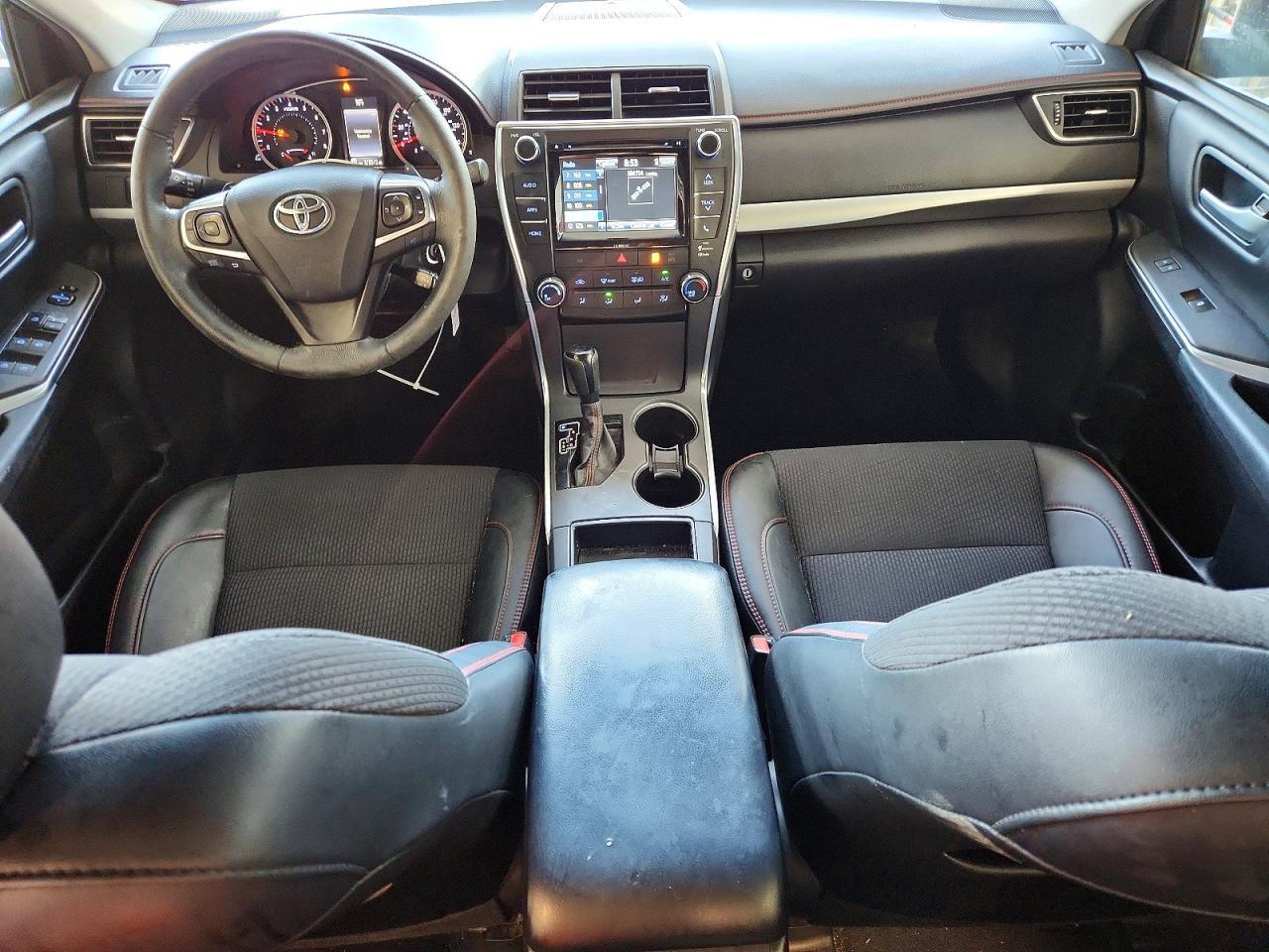 2017 Toyota Camry Se - zdjęcie 8