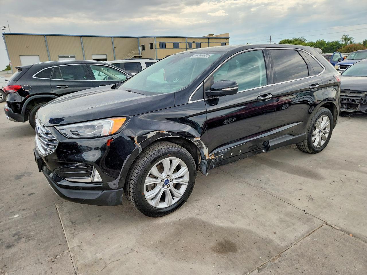 2022 Ford Edge Titanium - zdjęcie główne