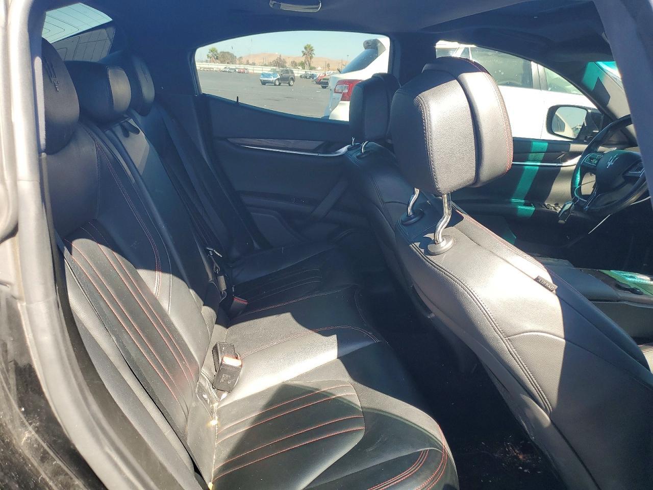 2015 Maserati Ghibli S - zdjęcie 10