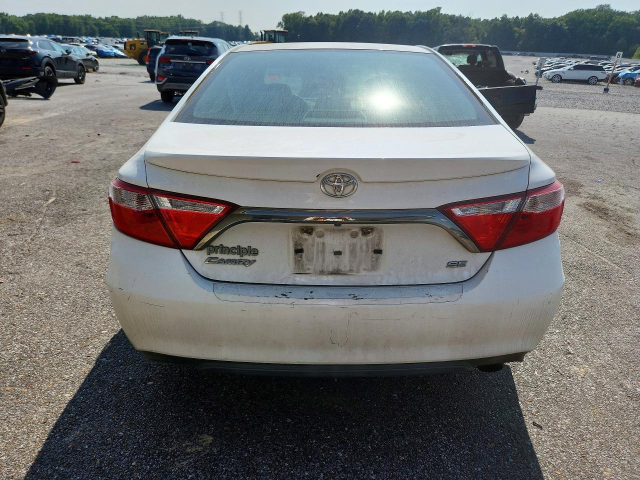 2015 Toyota Camry Se - zdjęcie 6