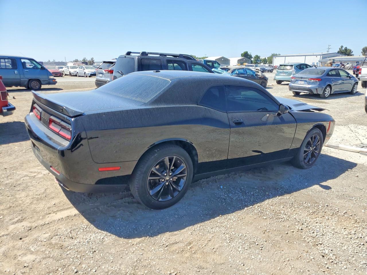 2023 Dodge Challenger Sxt - zdjęcie 3