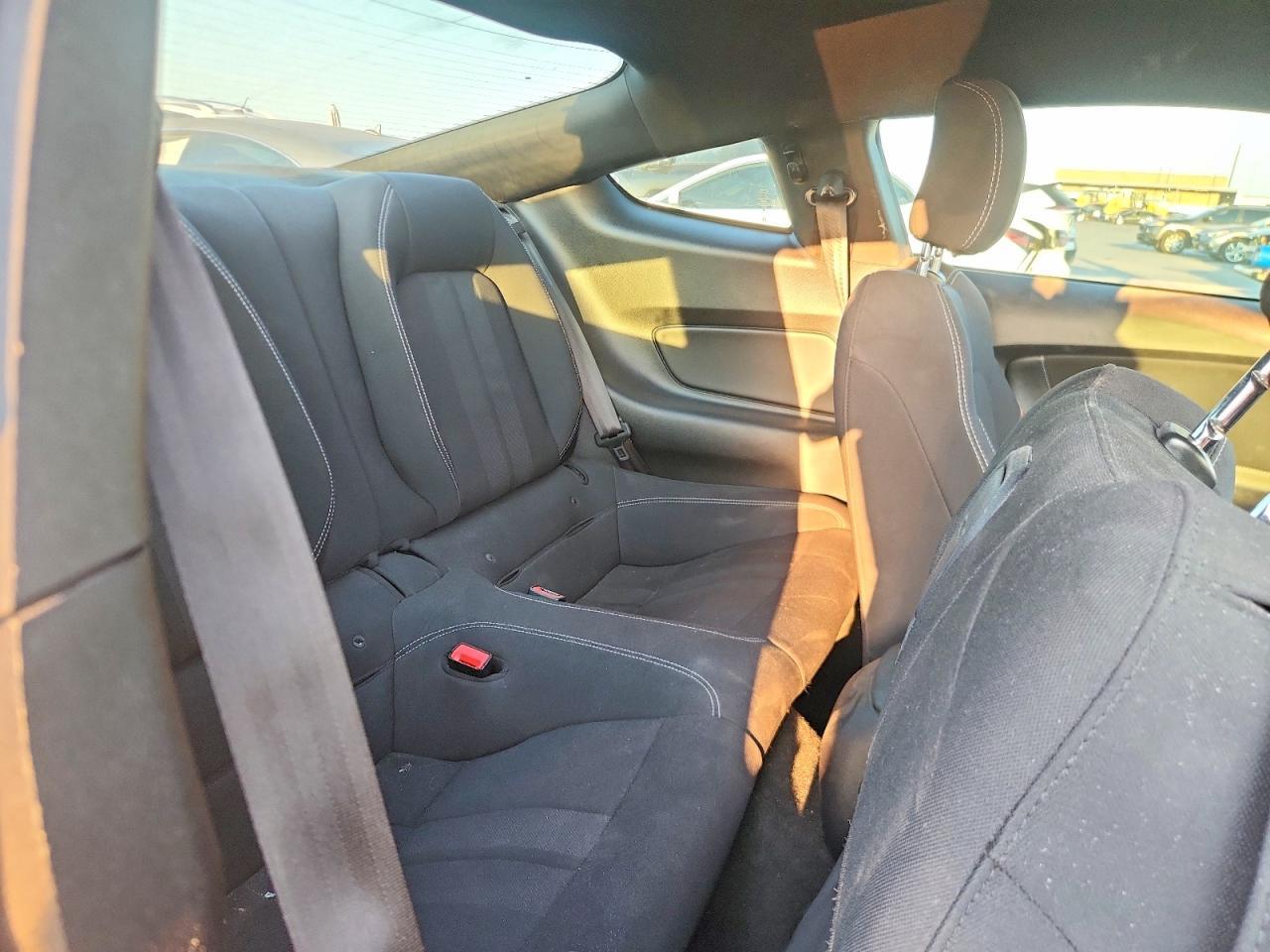 2019 Ford Mustang - zdjęcie 10