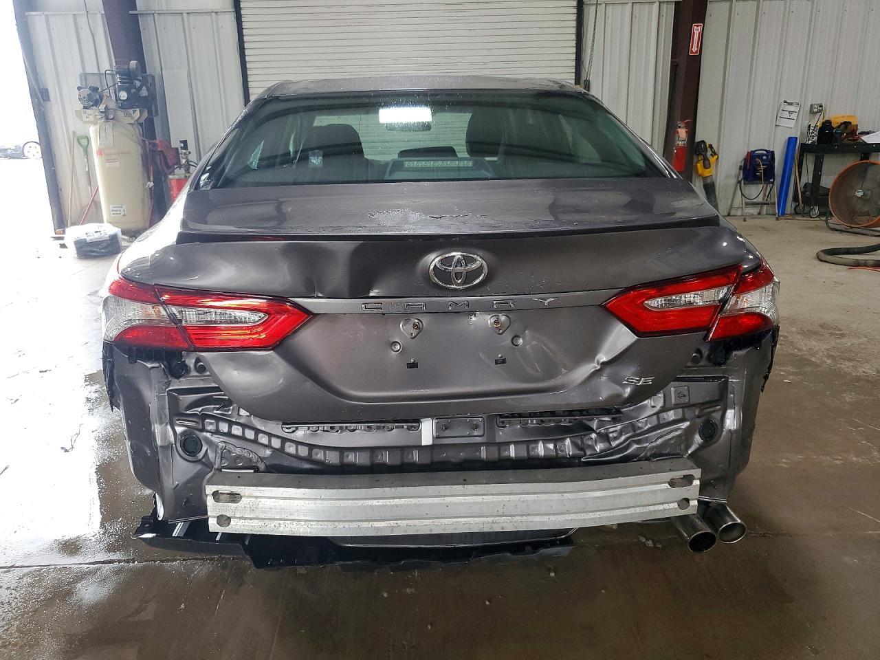 2018 Toyota Camry Se - zdjęcie 6